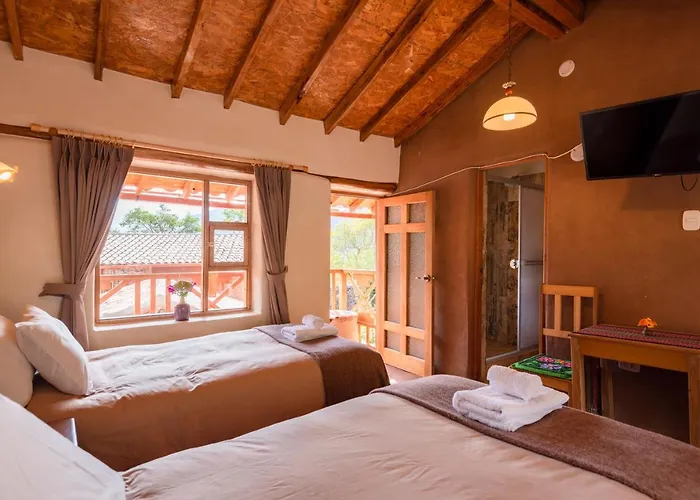 Unuwasi & Hotel 3*