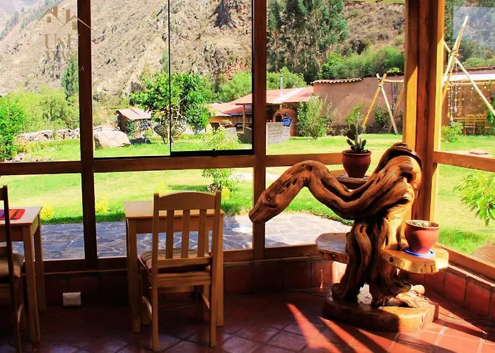 Unuwasi & Hotel Calca
