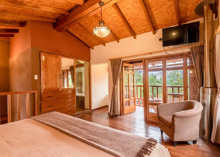 Hotel Unuwasi & Calca